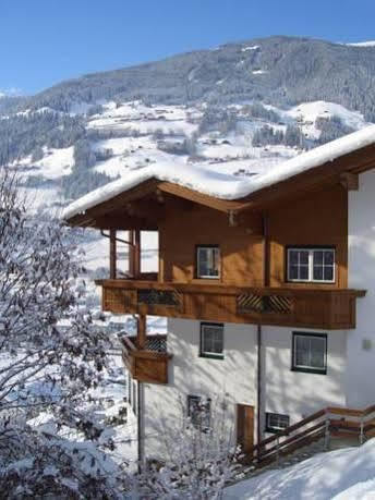 Ferienwohnung Sonnentraum Hainzenberg Dış mekan fotoğraf